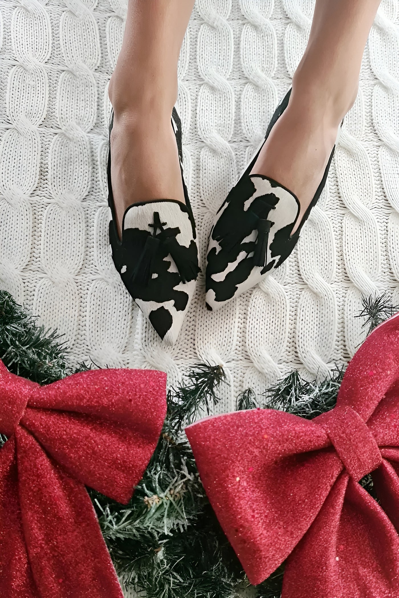 ALICE™ - Mocassins élégants à bout pointu et détails décoratifs de franges