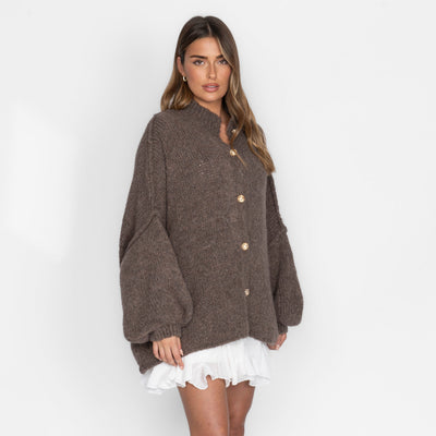 ZÉLIE™ - Cardigan Oversize CozyGlam avec Boutons Dorés Élégants