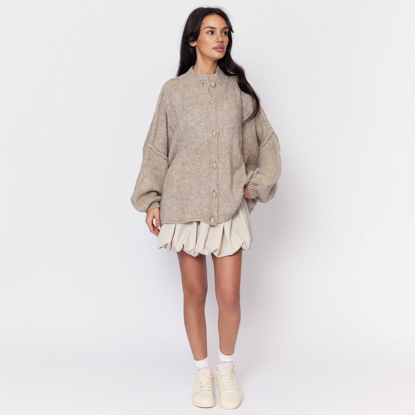ZÉLIE™ - Cardigan Oversize CozyGlam avec Boutons Dorés Élégants