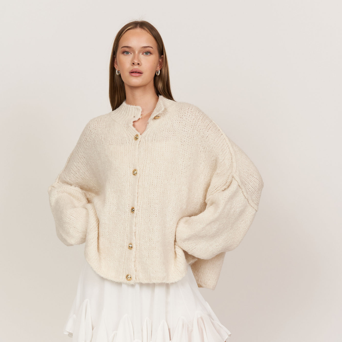 ZÉLIE™ - Cardigan Oversize CozyGlam avec Boutons Dorés Élégants