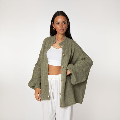 ZÉLIE™ - Cardigan Oversize CozyGlam avec Boutons Dorés Élégants