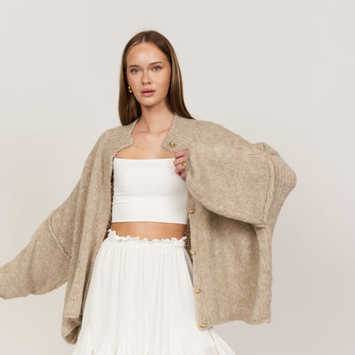 ZÉLIE™ - Cardigan Oversize CozyGlam avec Boutons Dorés Élégants